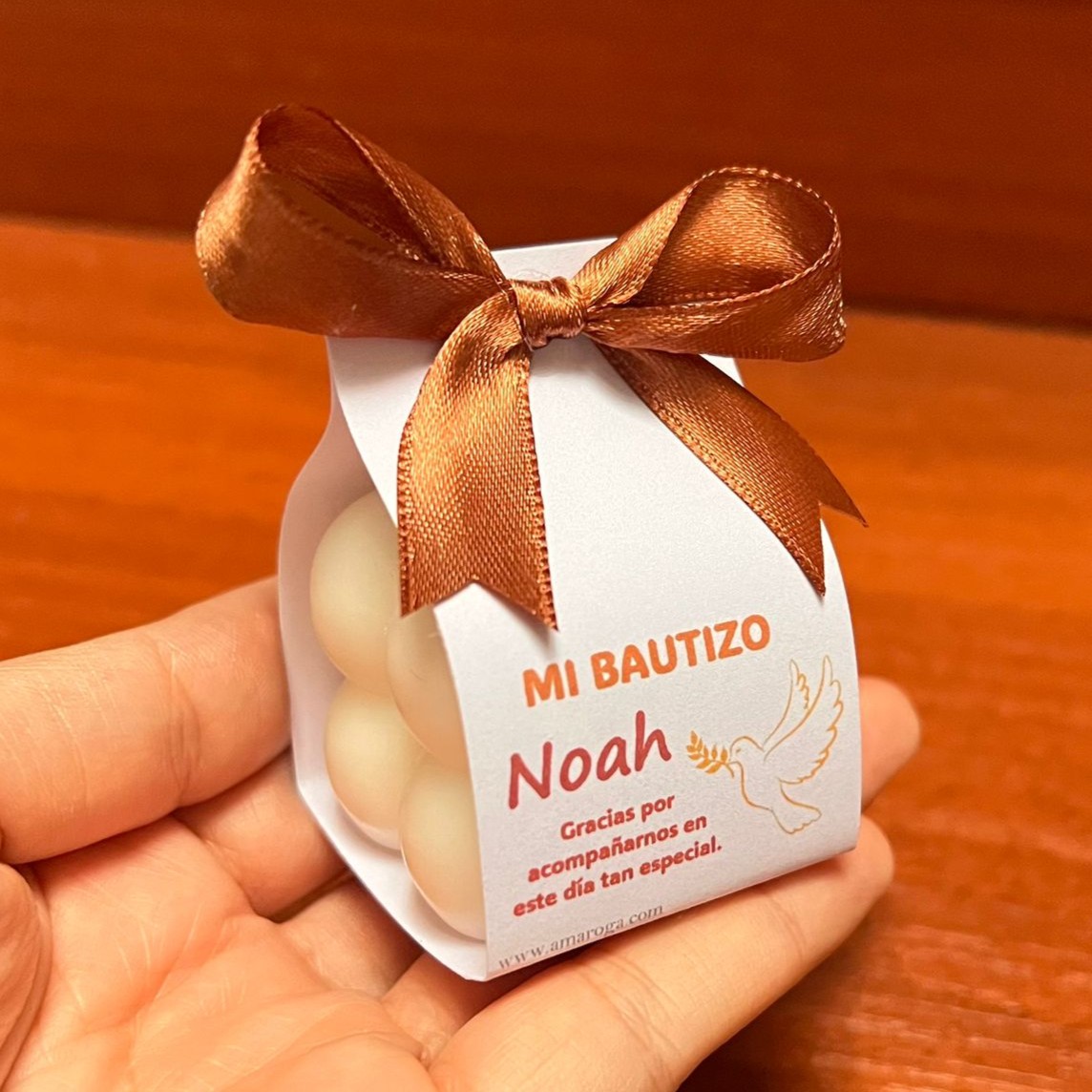 amaroga-vela-cubo-pequeño-personalizado-mi-bautizo-recordatorio-detalle