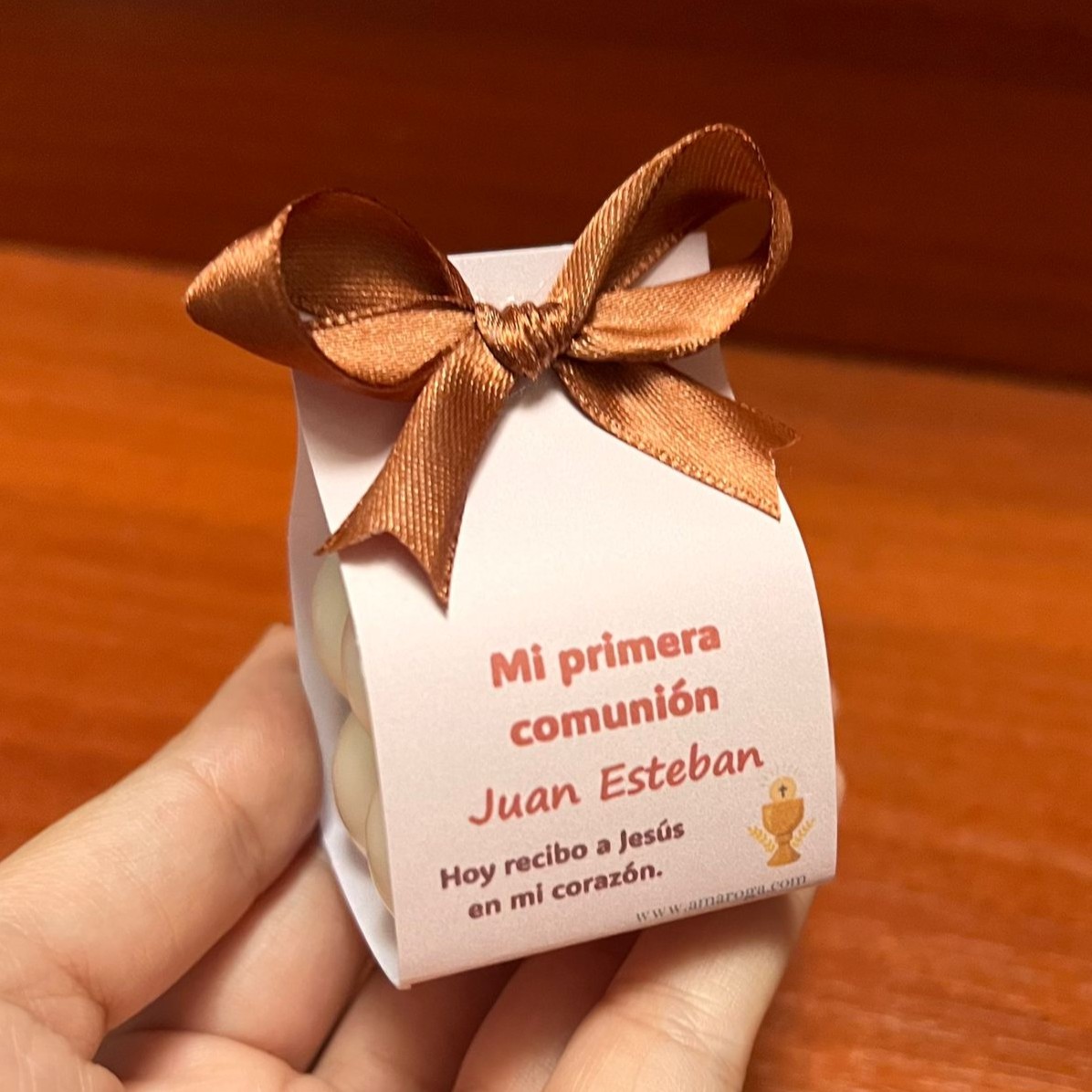 amaroga-vela-cubo-pequeño-personalizado-mi-primera-comunion-detalle