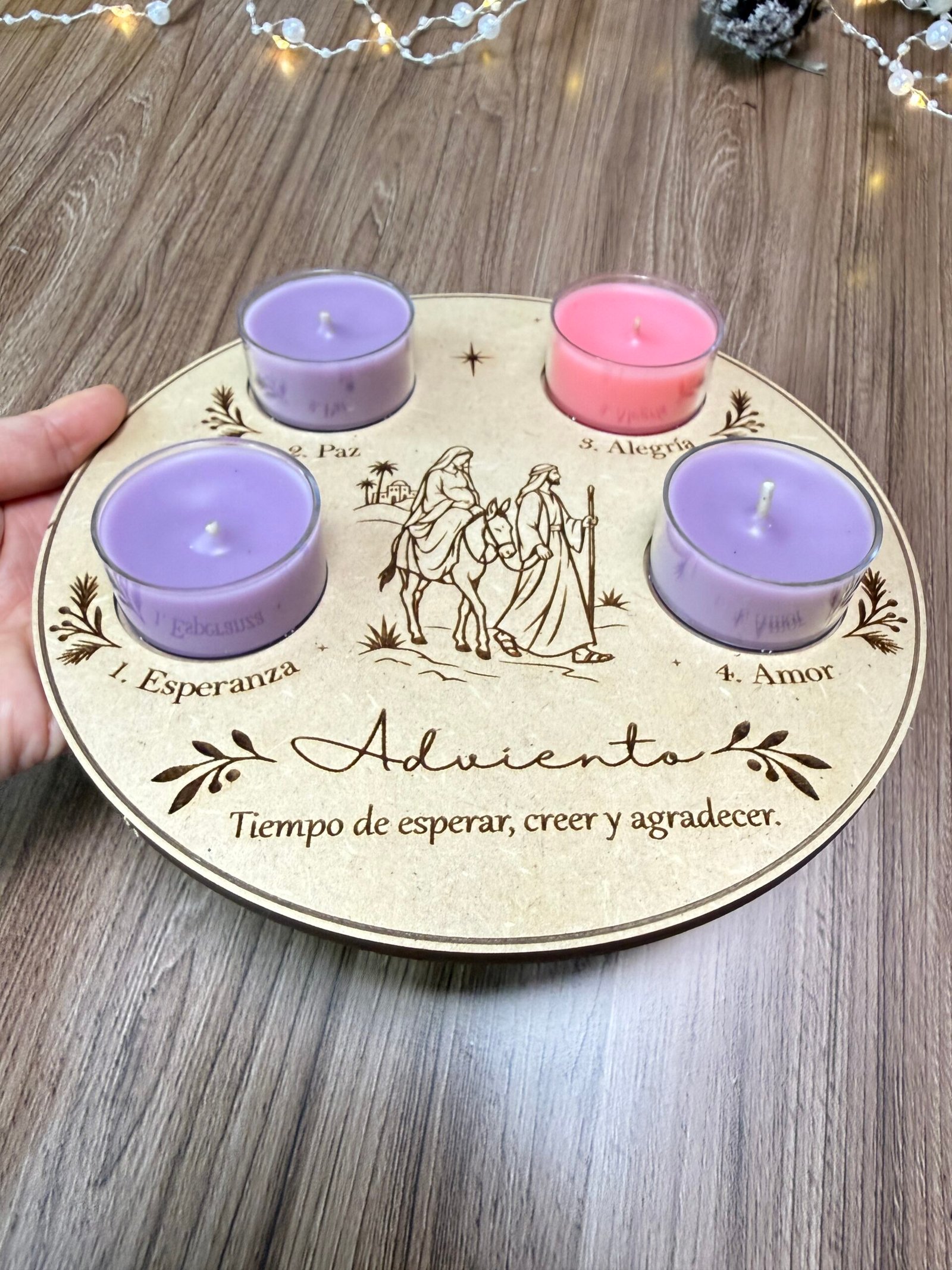 Kit de Adviento: 4 velitas y base en madera. - Image 2